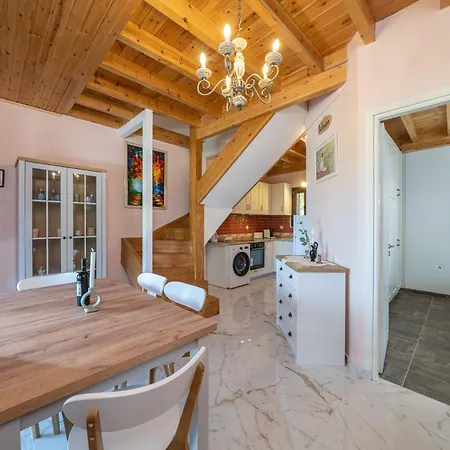 Tatil Evi Mandolin House - Myrtos View Traditional Zóla